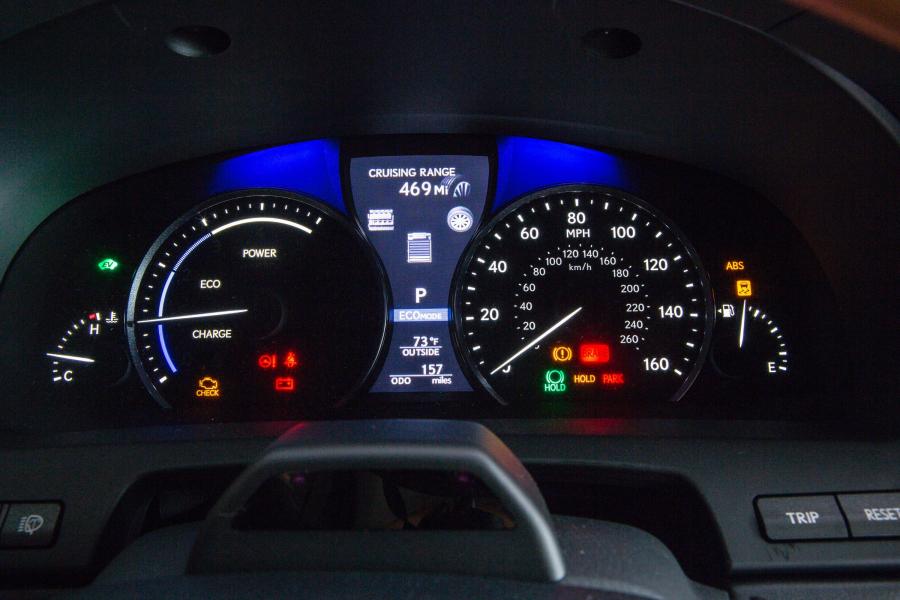  Lexus LS600h L 2013 года  (фото 35 из 45)